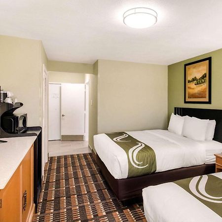 Quality Inn & Suites Plano East - Richardson Bagian luar foto