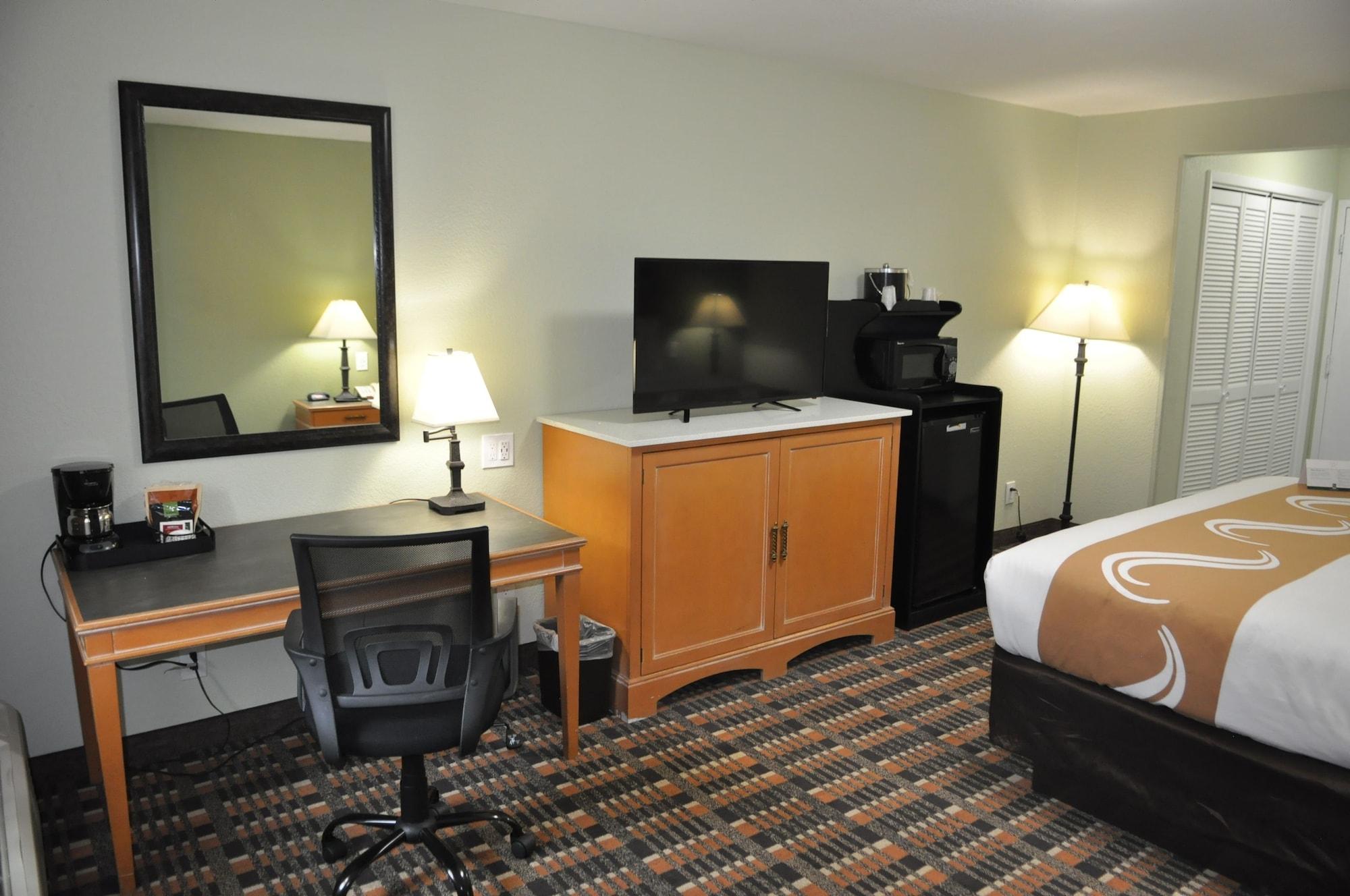 Quality Inn & Suites Plano East - Richardson Bagian luar foto