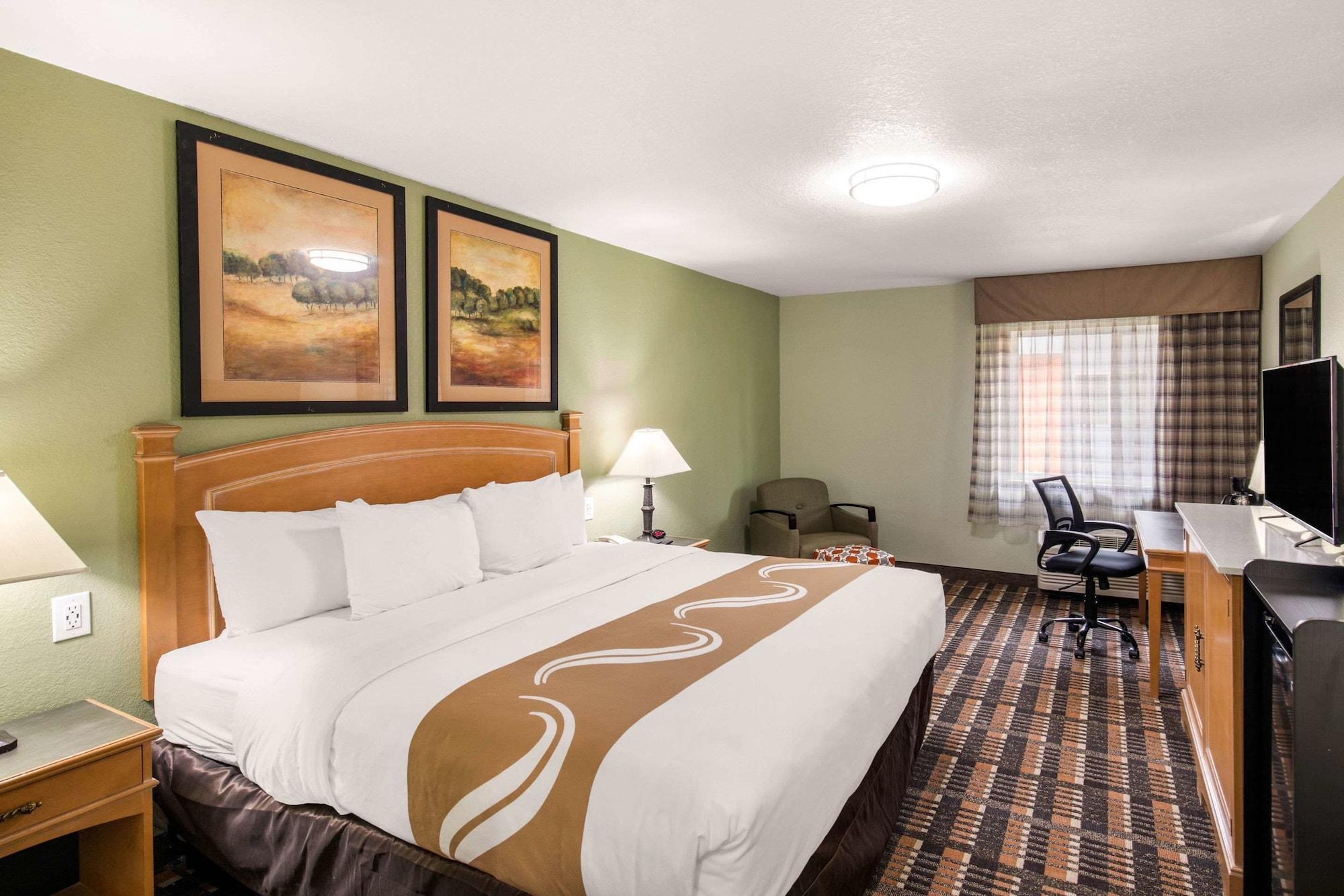 Quality Inn & Suites Plano East - Richardson Bagian luar foto
