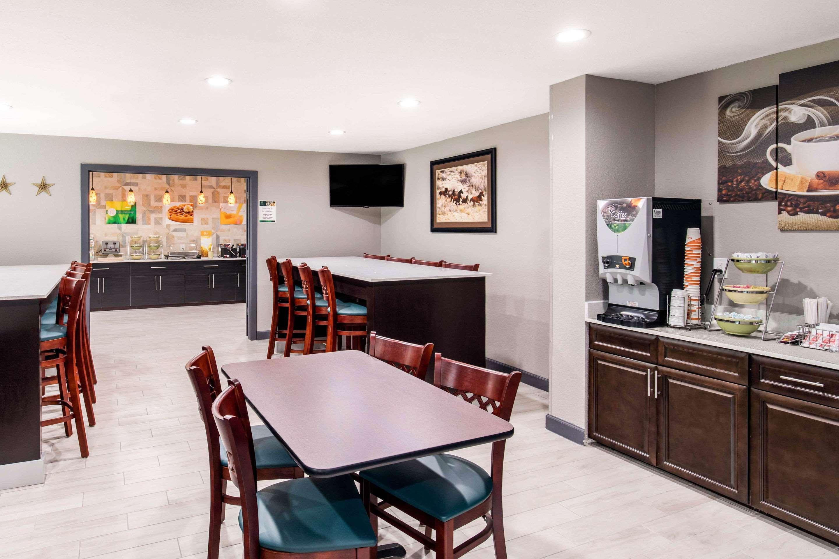 Quality Inn & Suites Plano East - Richardson Bagian luar foto