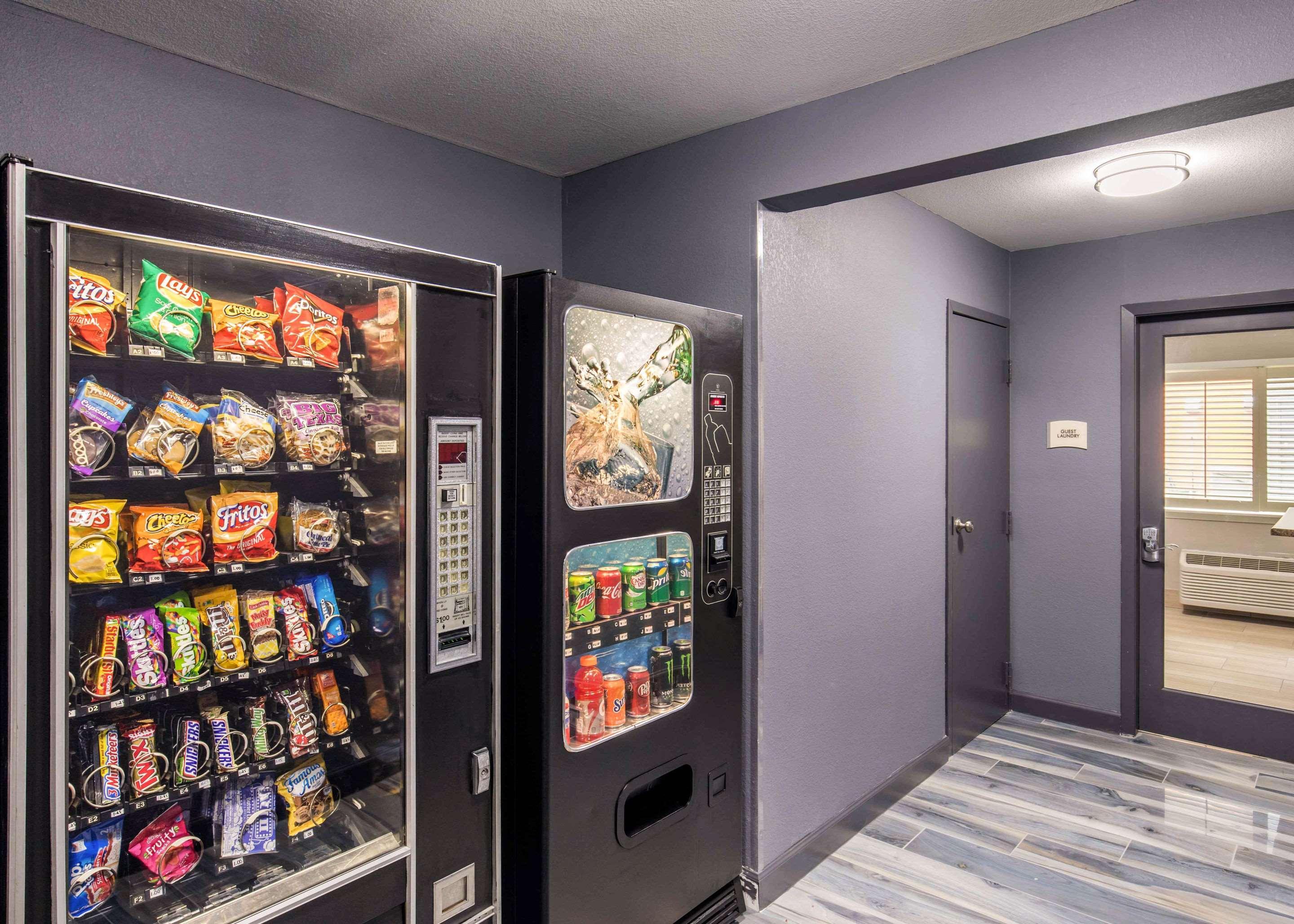 Quality Inn & Suites Plano East - Richardson Bagian luar foto