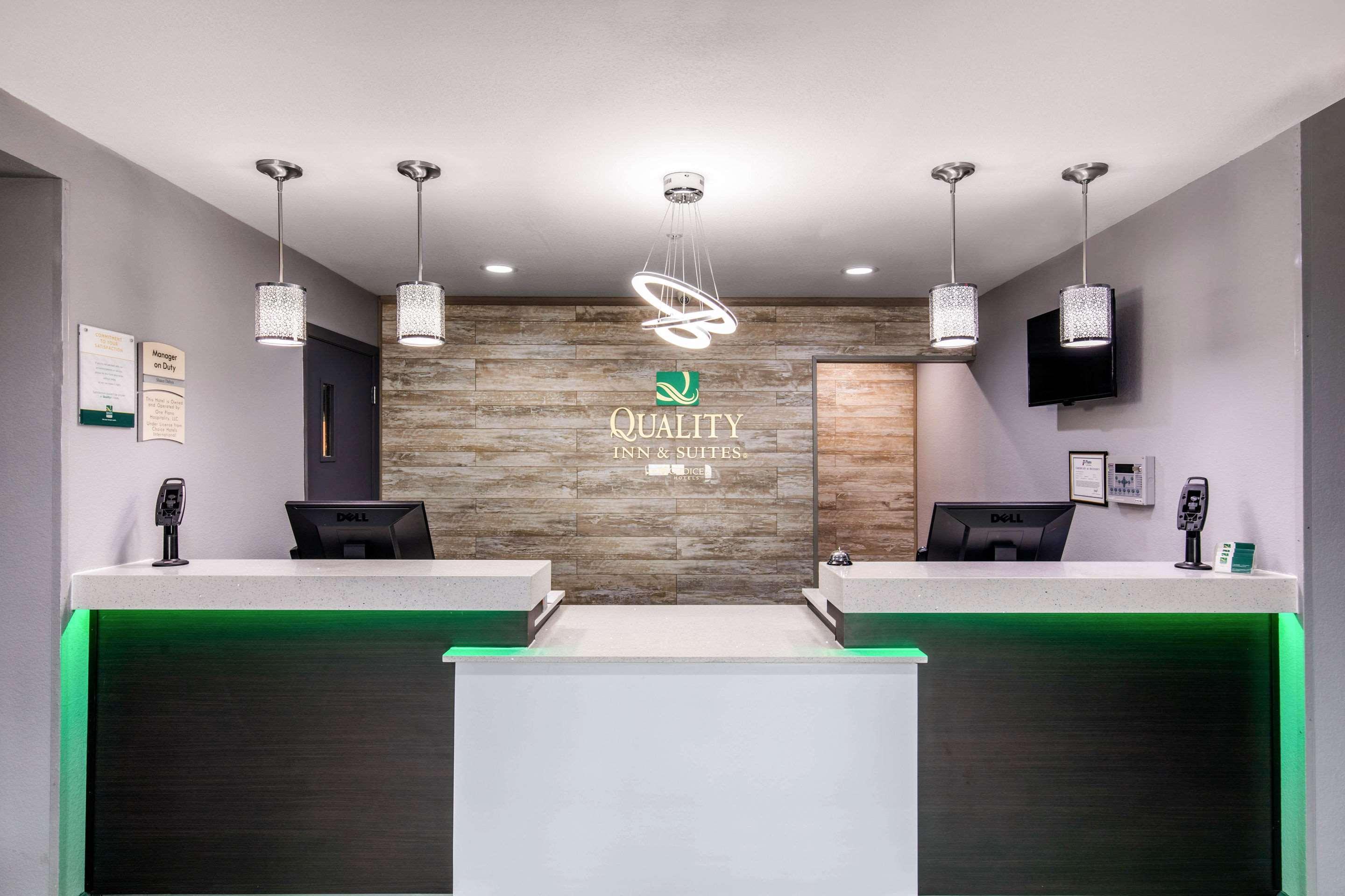 Quality Inn & Suites Plano East - Richardson Bagian luar foto